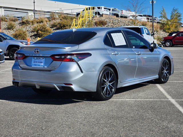 2023 toyota camry se