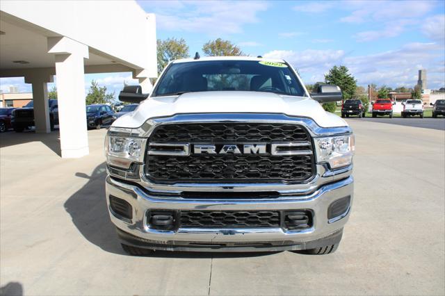 2022 ram 2500 tradesman crew cab 4x4 64' box