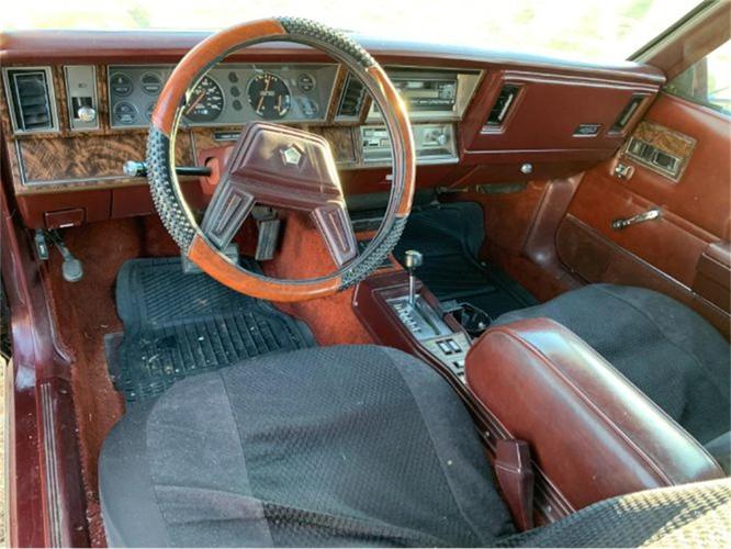1986 chrysler lebaron in cadillac, michigan