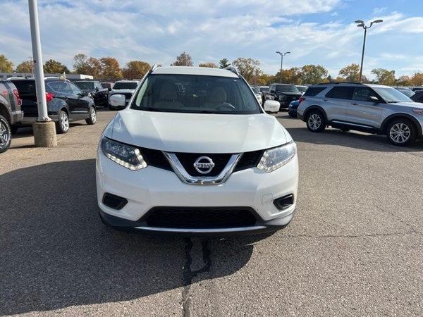 2015 nissan rogue in milwaukee, wisconsin