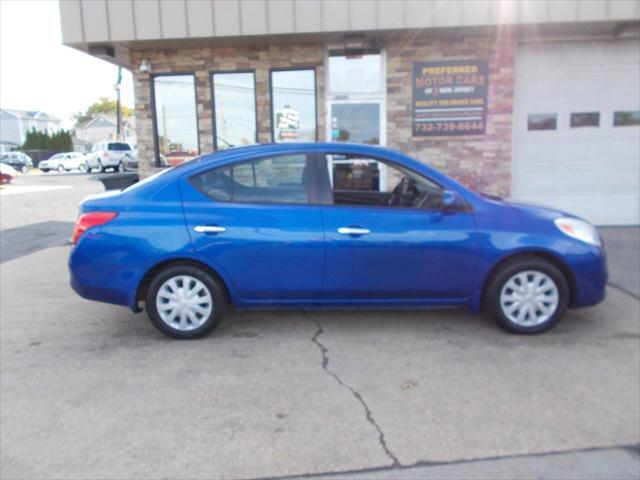 2012 nissan versa 1.6 s