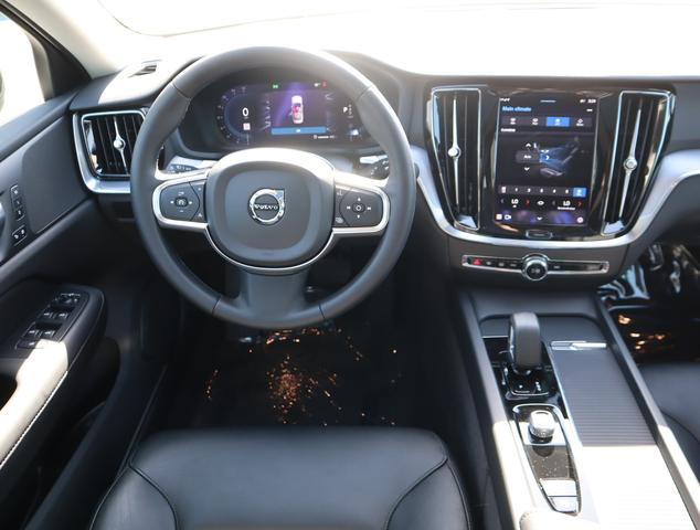2024 volvo s60 b5 fwd core dark theme