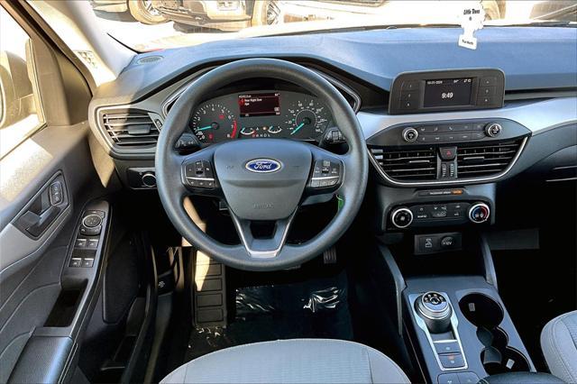 2022 ford escape s