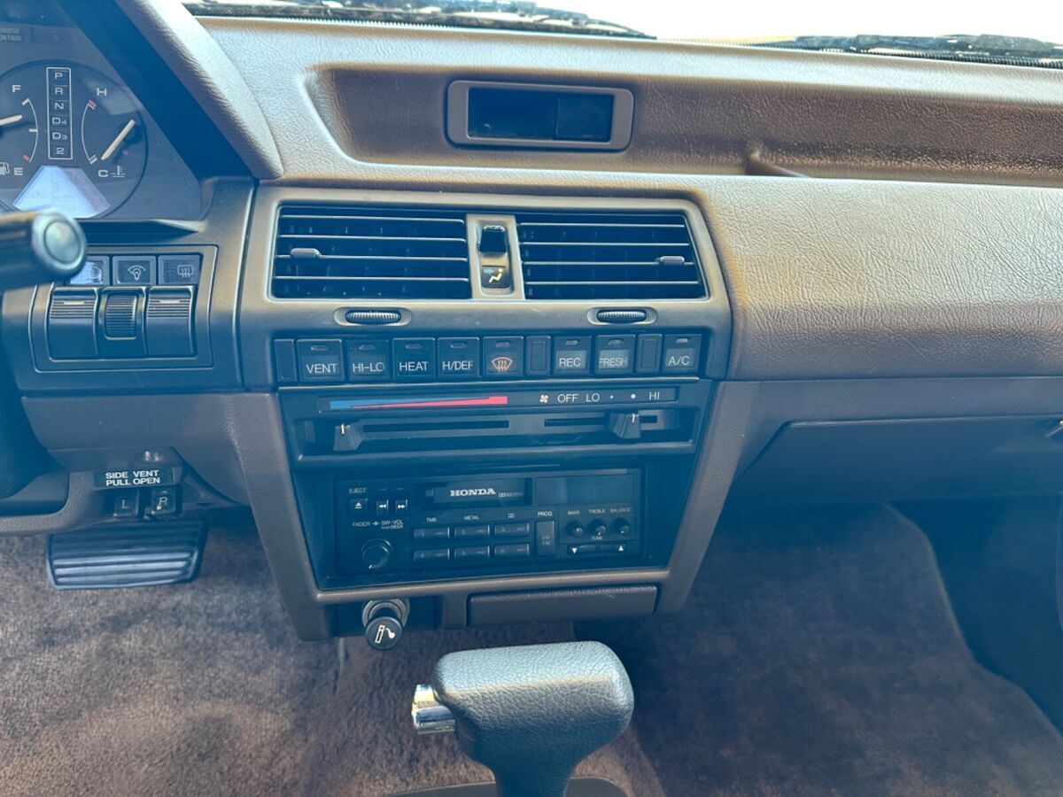 1989 honda accord lx sedan 4-door 2.0l
