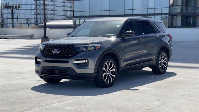 2022 ford explorer st