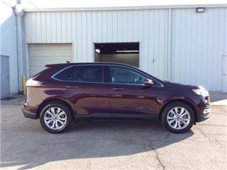 2021 Ford Edge titanium
