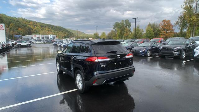 2023 toyota corolla cross le