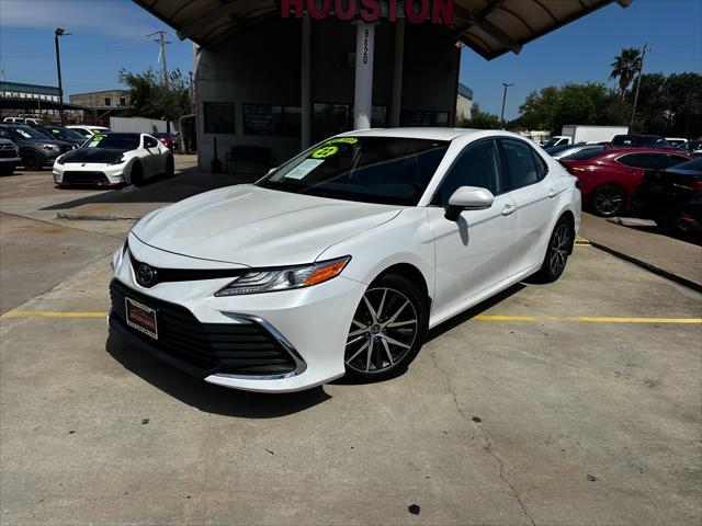 2022 toyota camry xle
