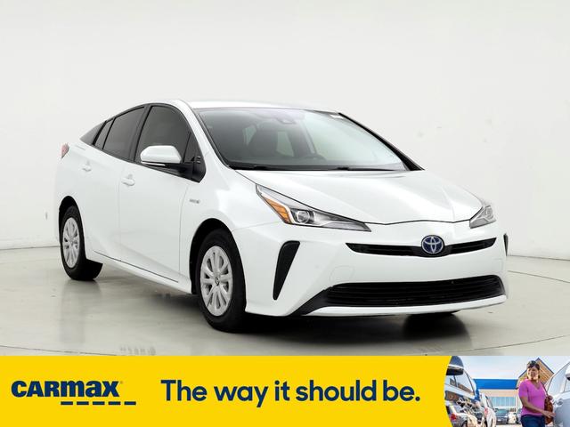 2021 toyota prius le