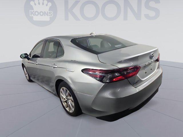 2022 toyota camry le