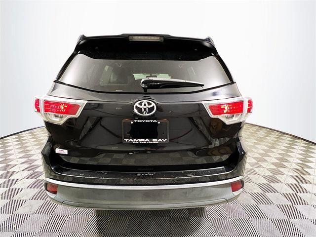 2015 toyota highlander le plus