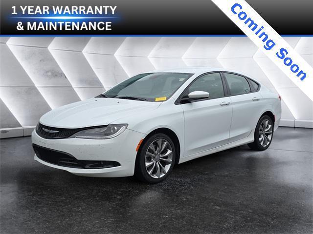 2015 chrysler 200 s