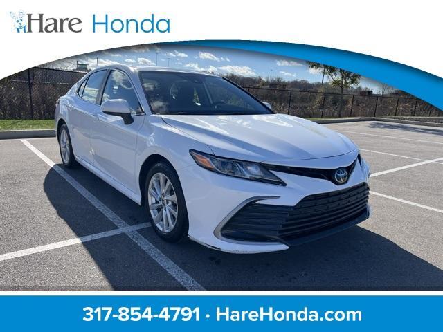 2023 toyota camry le