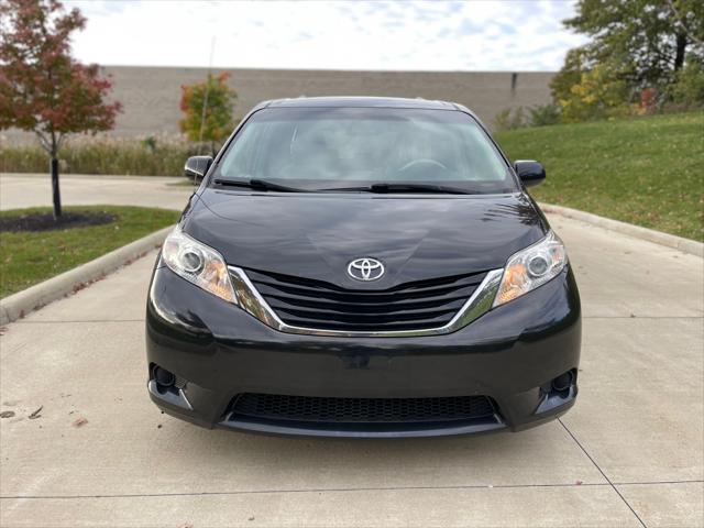 2013 toyota sienna le
