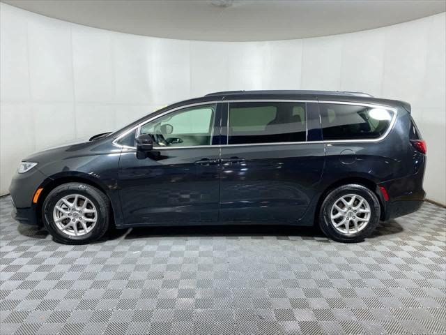 2022 chrysler pacifica touring l