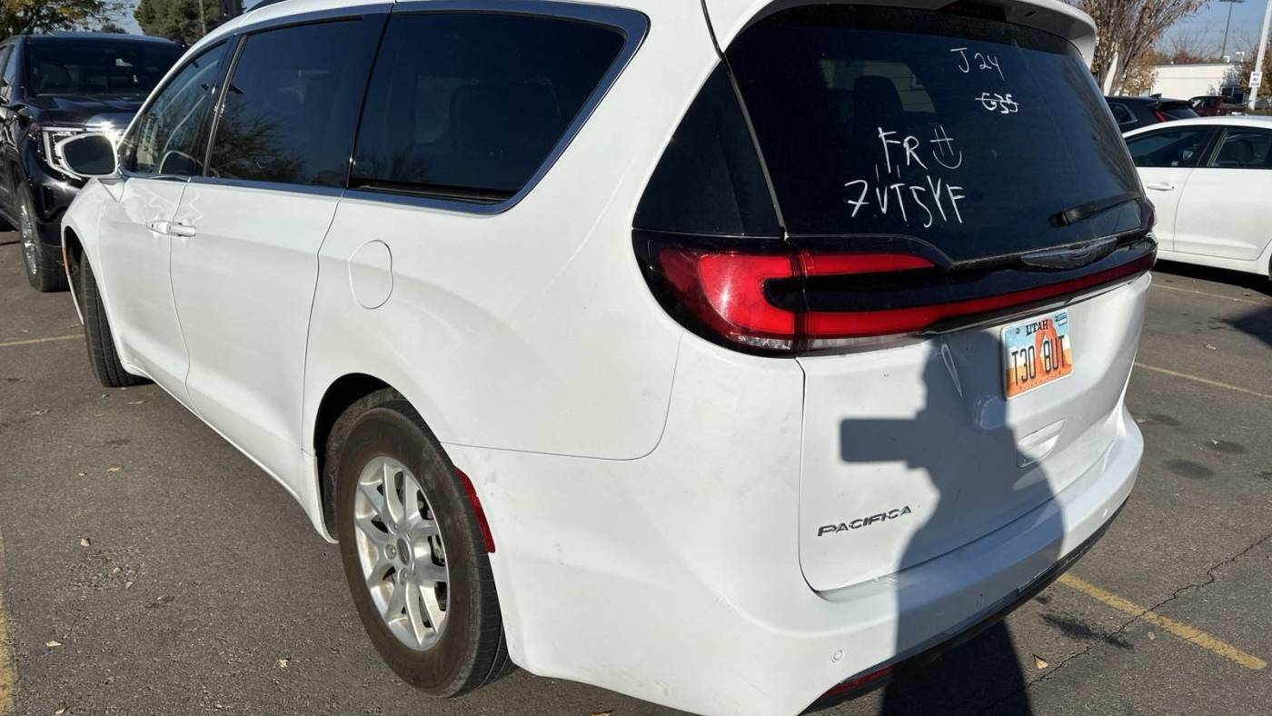 2022 chrysler pacifica touring l