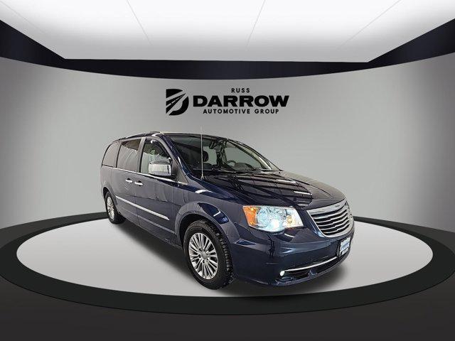 2013 chrysler town & country touring-l