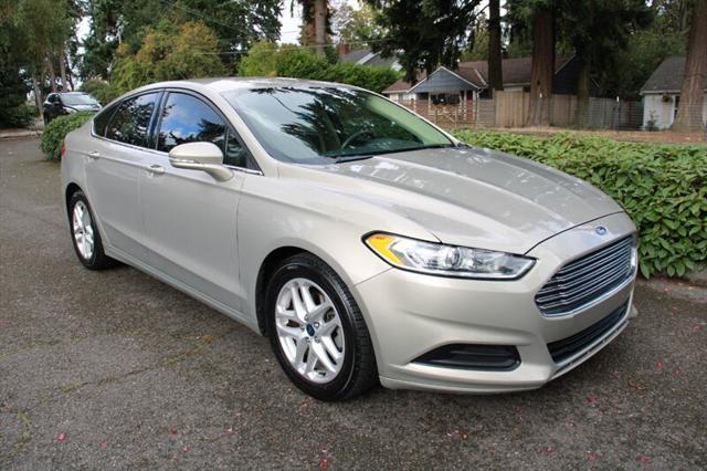 2015 ford fusion se
