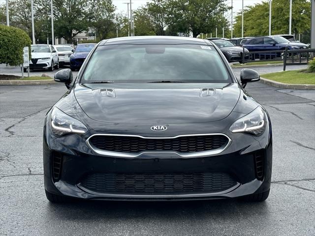 2019 kia stinger base
