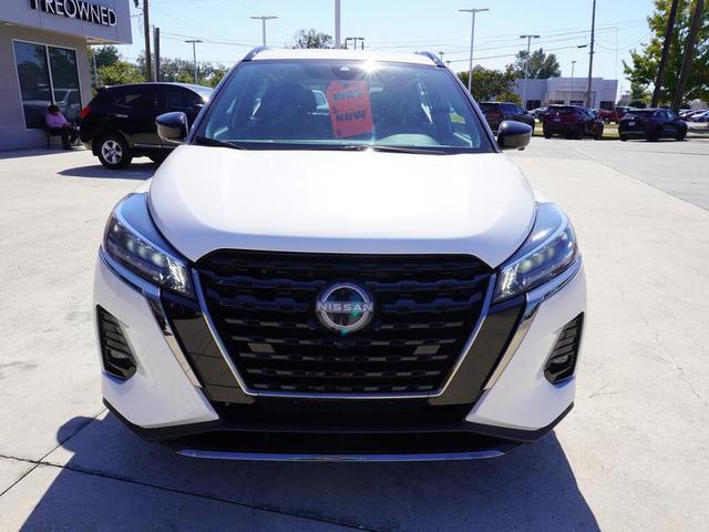 2024 nissan kicks sr