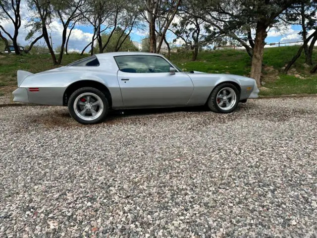 1977 pontiac trans am grey rwd automatic