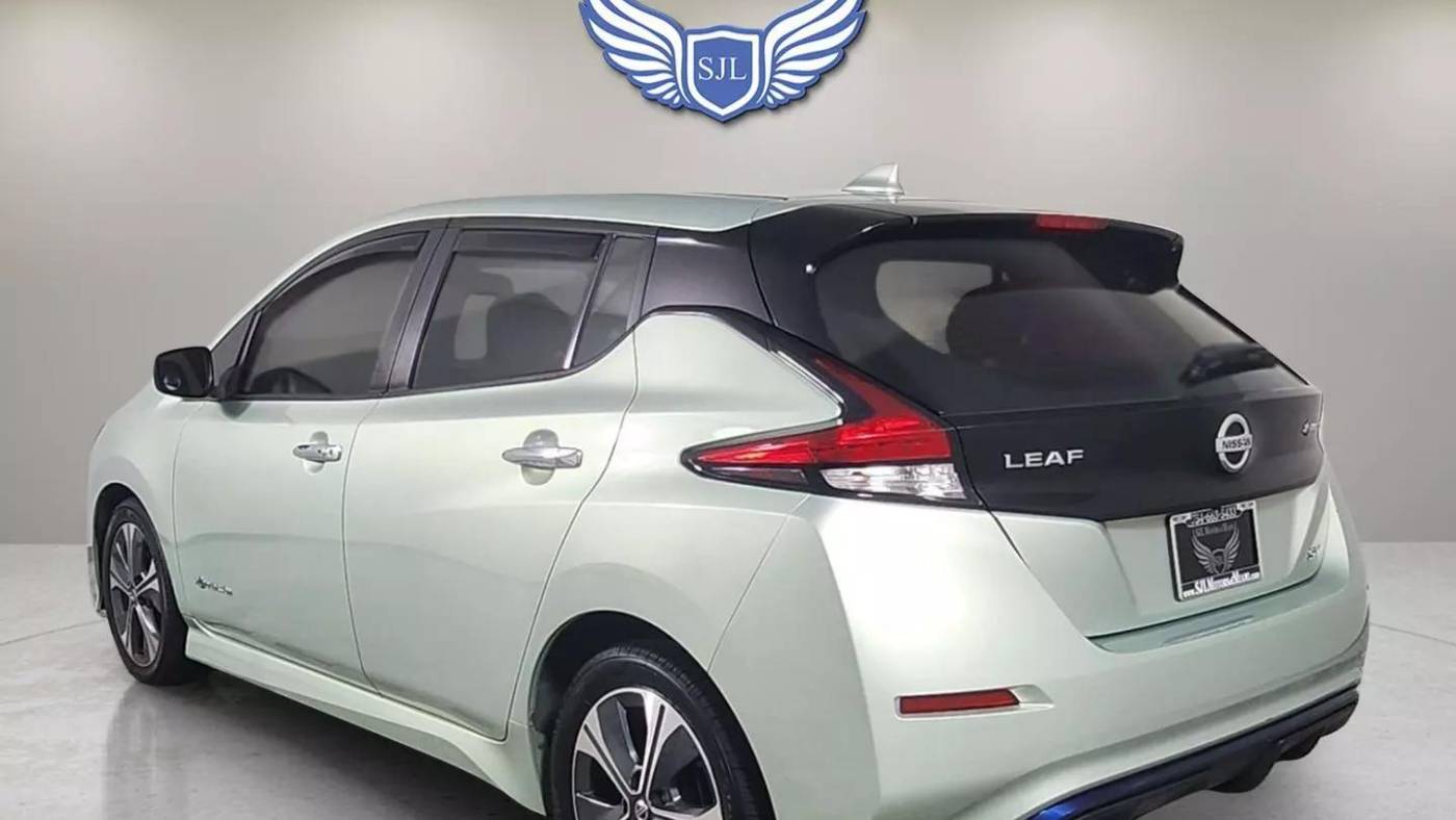 2018 nissan leaf sv