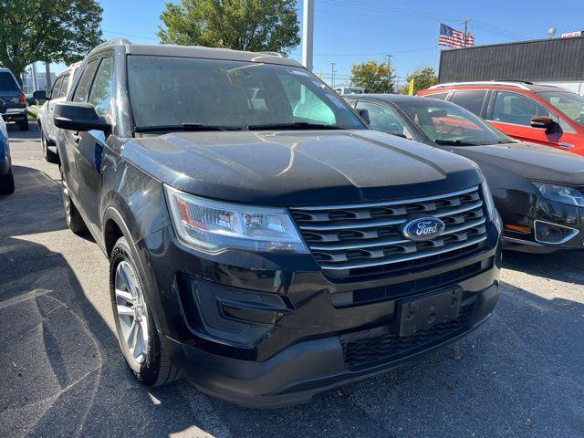 2017 ford explorer base