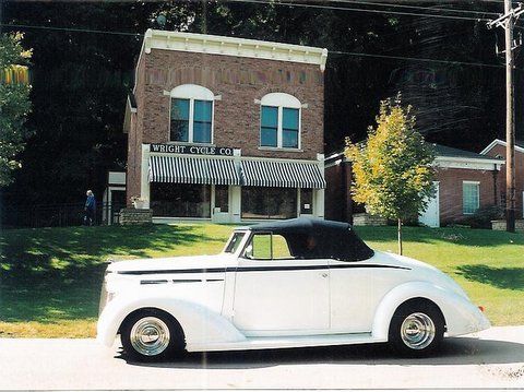 if your looking for a unique car then you have found it 1937 nash convertible