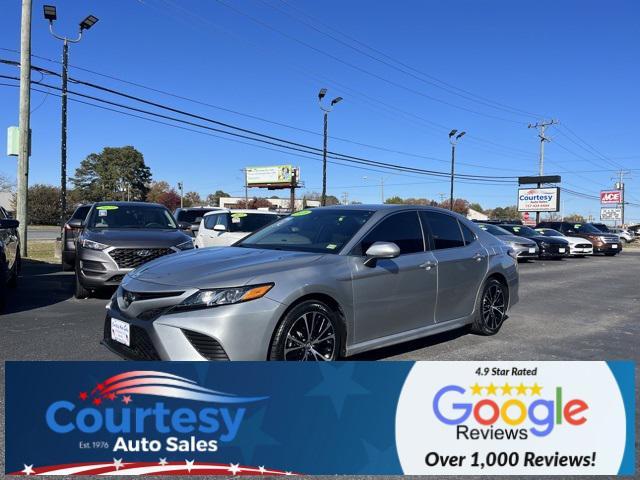 2020 toyota camry se