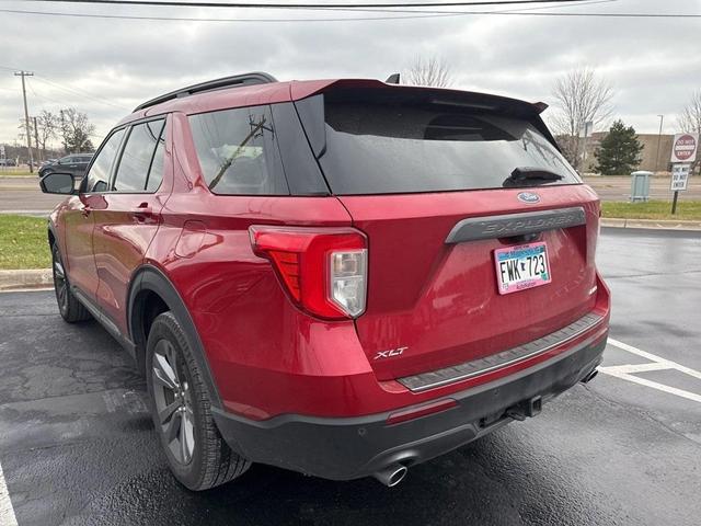 2021 ford explorer xlt