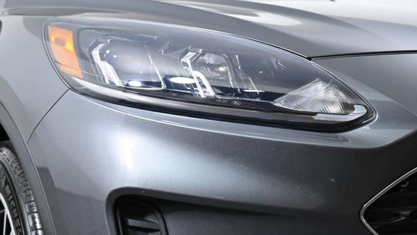 2022 ford escape plug-in hybrid se