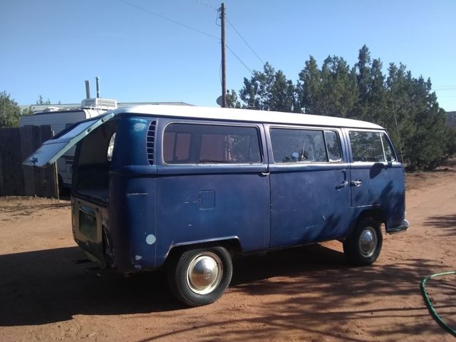 1969 vw bus (type t2) bay view (early bay)