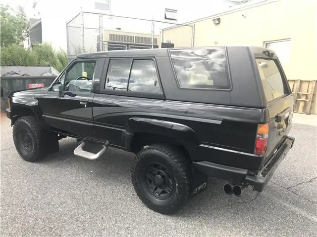 1989 toyota 4runner dlx 79,000 miles black 4 cylinder engine 2.4l/144 manual