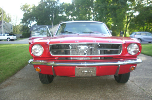 1965 ford mustang base coupe very nice!!!