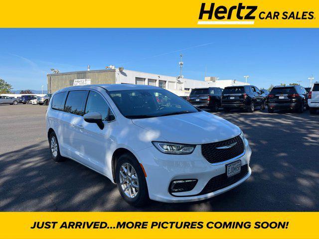 2023 chrysler pacifica touring l