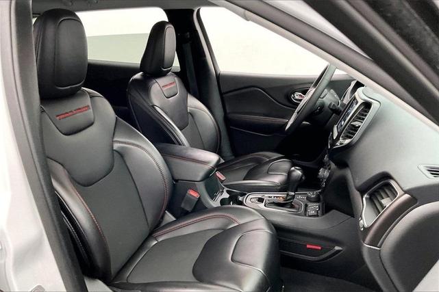 2022 jeep cherokee trailhawk