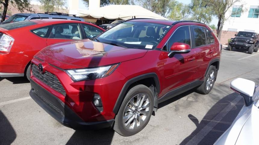 2023 toyota rav4 xle premium