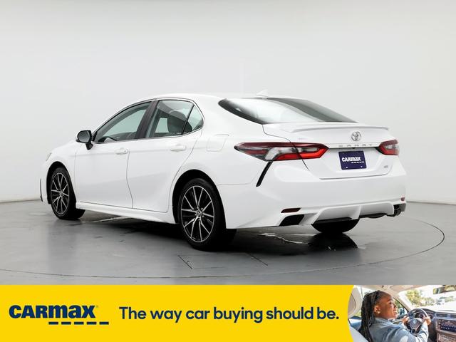 2023 toyota camry se