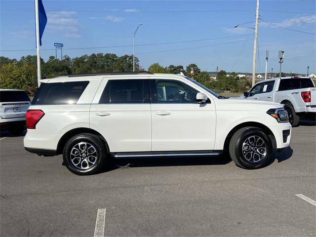 2022 ford expedition xlt