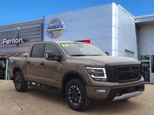 2024 nissan titan pro-4x