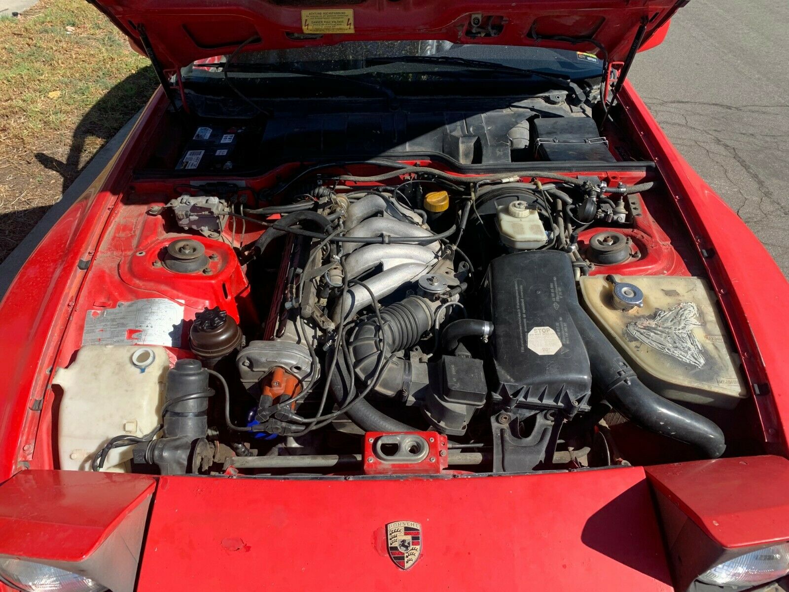 1985 porsche 944 base 2dr hatchback miles red hatchback 2.5l i4 manual 5 speed