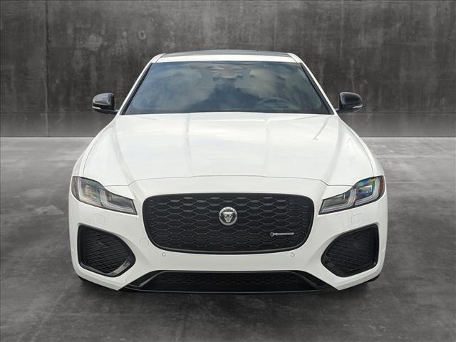 2024 jaguar xf r-dynamic se p250 awd automatic