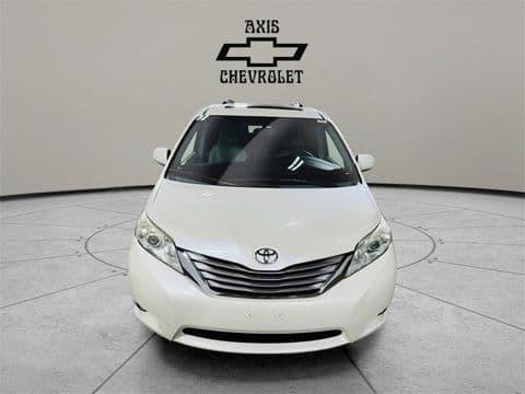 2015 toyota sienna xle in jersey city, new jersey