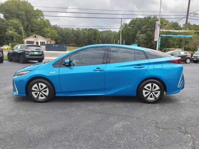 2020 toyota prius prime le