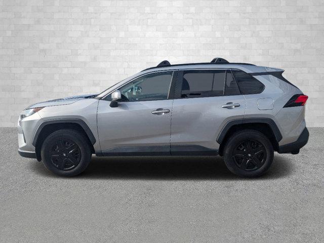 2021 toyota rav4 le