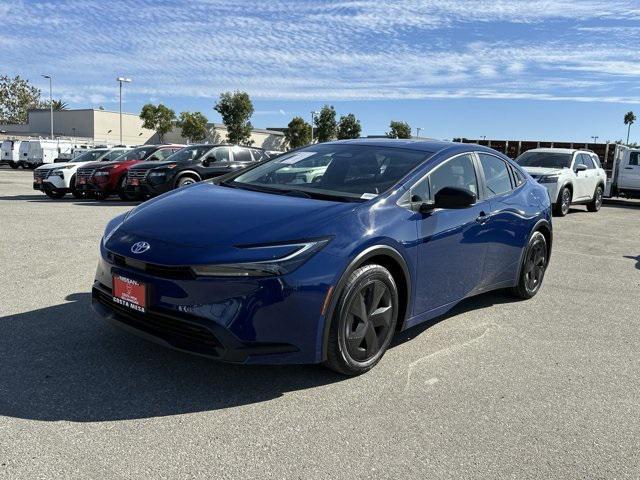 2023 toyota prius le