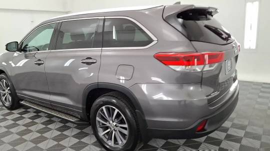 2017 Toyota Highlander
