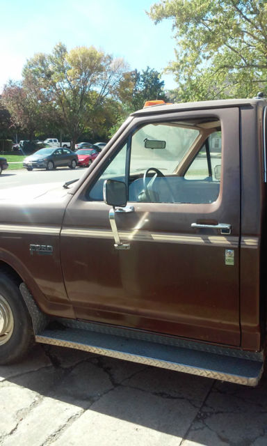 1984 ford f-250 base standard cab pickup 2-door 6.9l