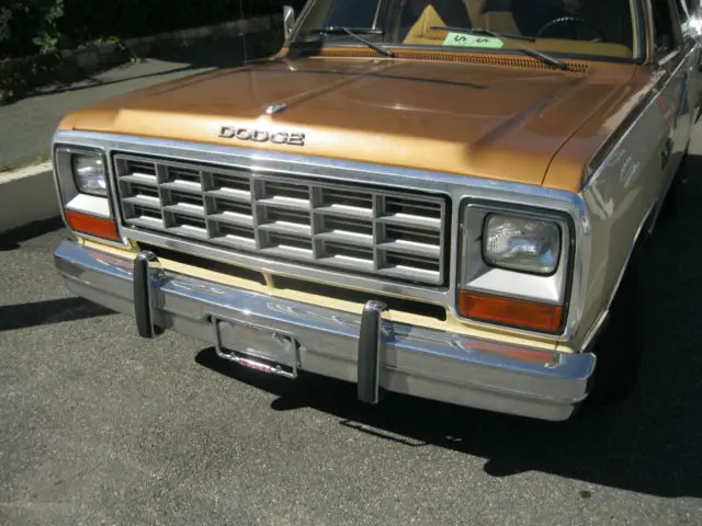 1985 dodge ramcharger prospector 150 royal se, very low miles, near new, garaged