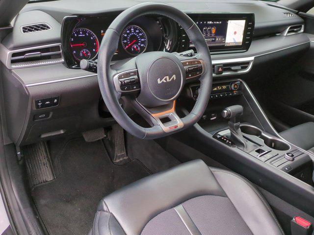 2022 kia k5 gt-line